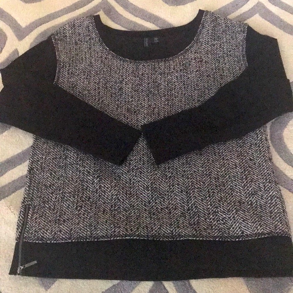 Tweed Sweatshirt - Picture 2 of 8